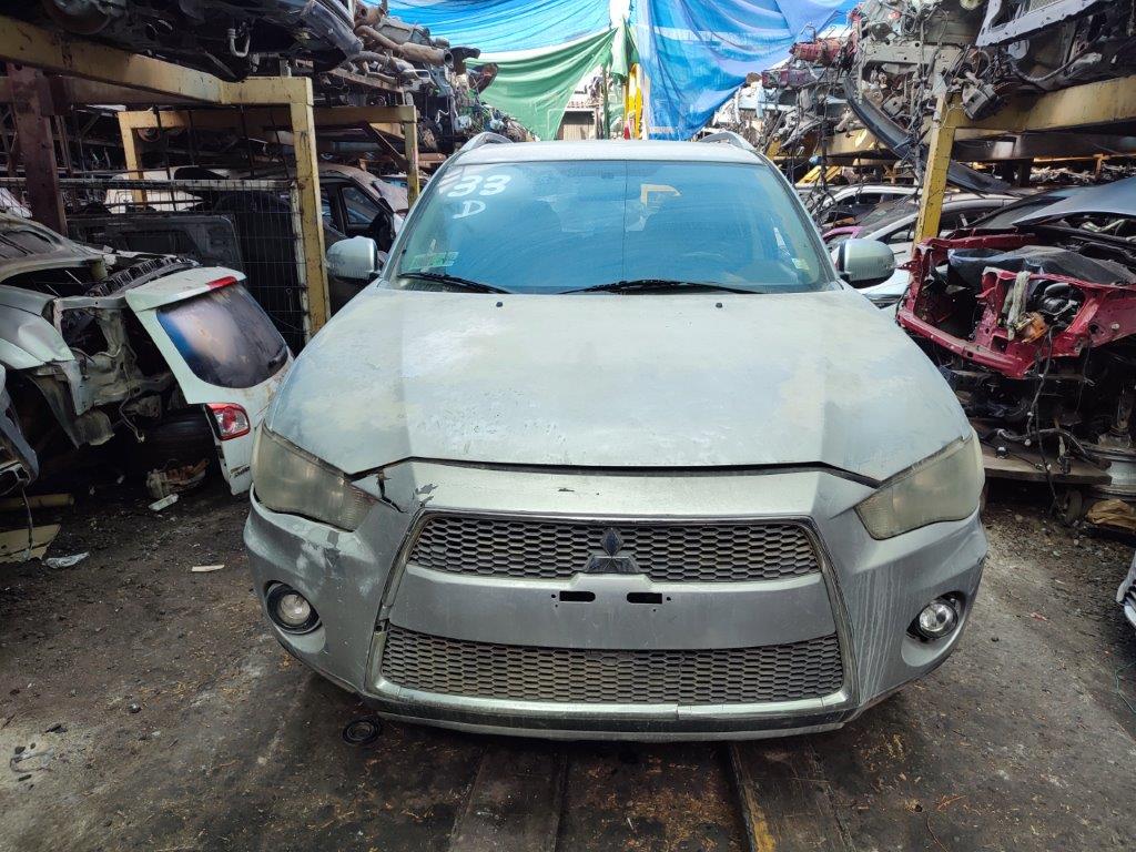  Mitsubishi OUTLANDER  USADO
